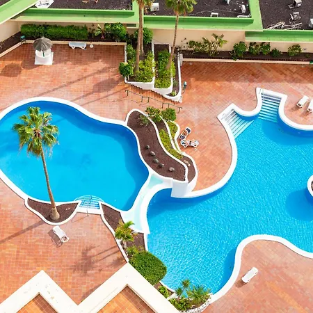 Bali Smart Hi-end Services Media Streaming Apartment