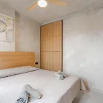 Bali Smart Hi-end Services Media Streaming Apartman