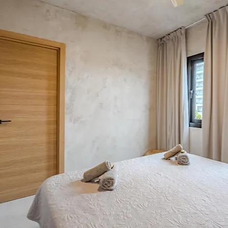 Bali Smart Hi-end Services Media Streaming