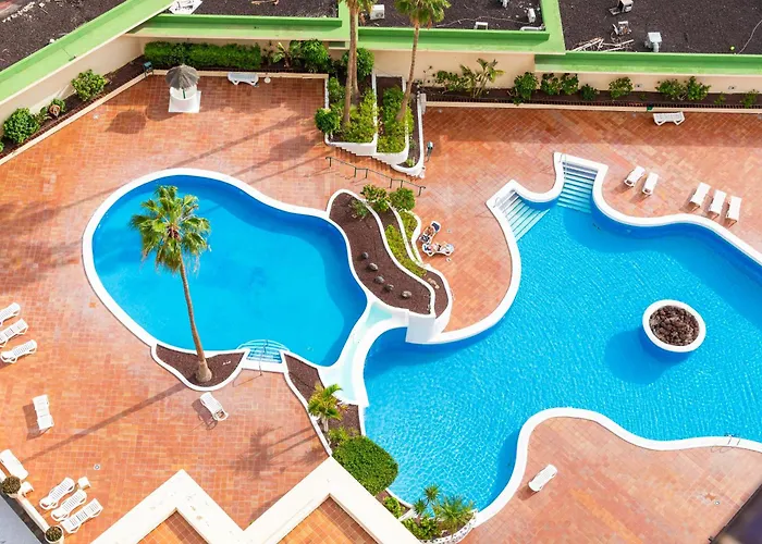 Bali Smart Hi-end Services Media Streaming アパート